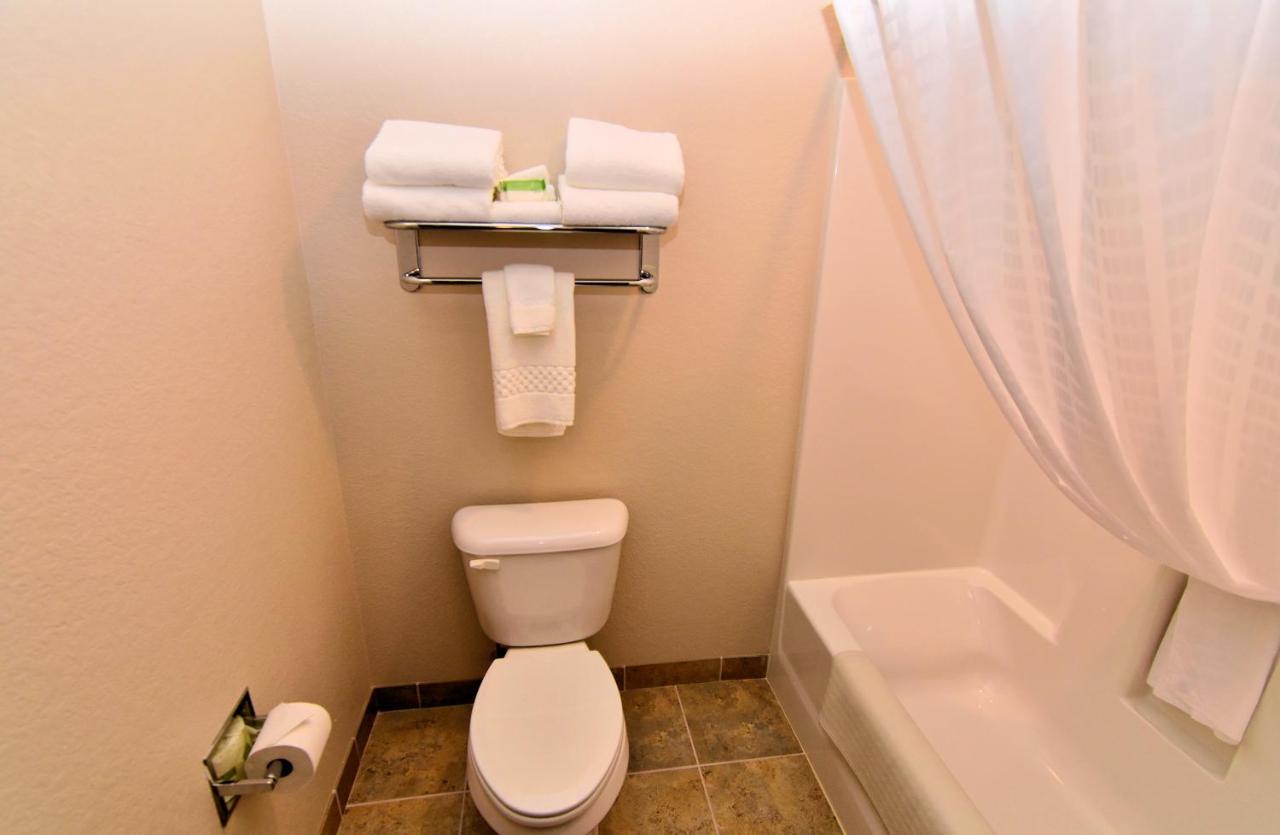 Cobblestone Inn&Suites - Newton Extérieur photo