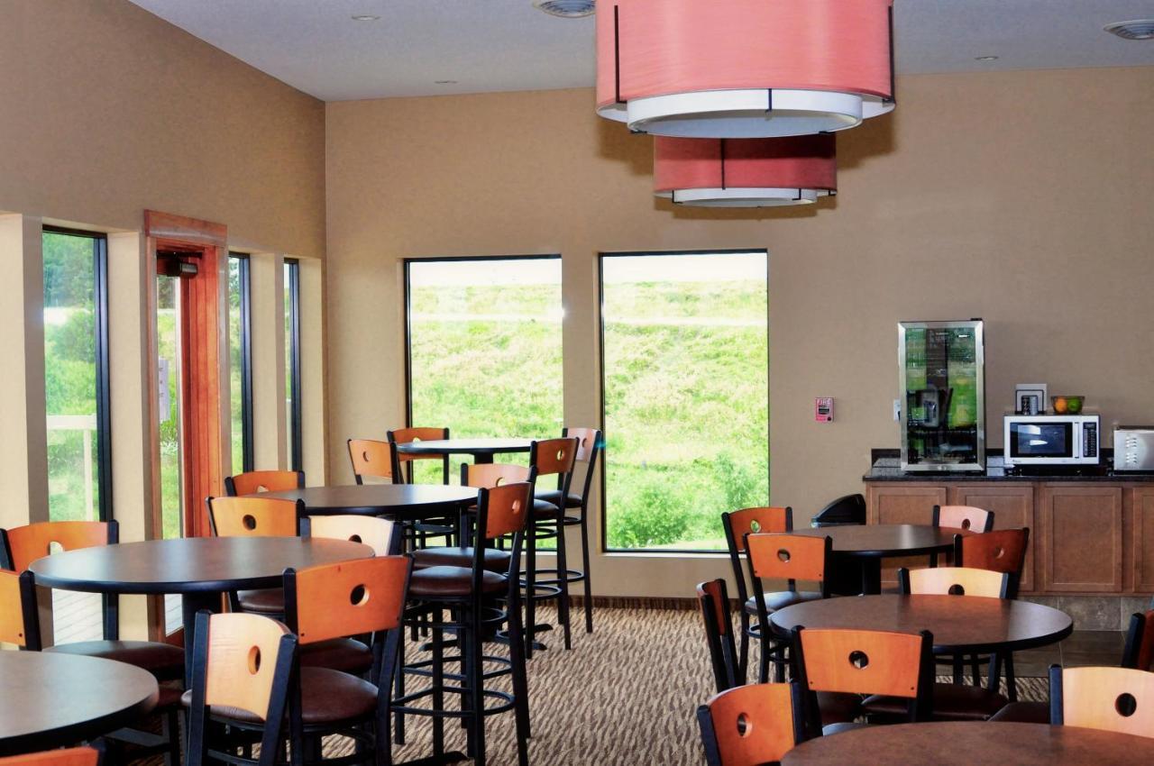Cobblestone Inn&Suites - Newton Extérieur photo