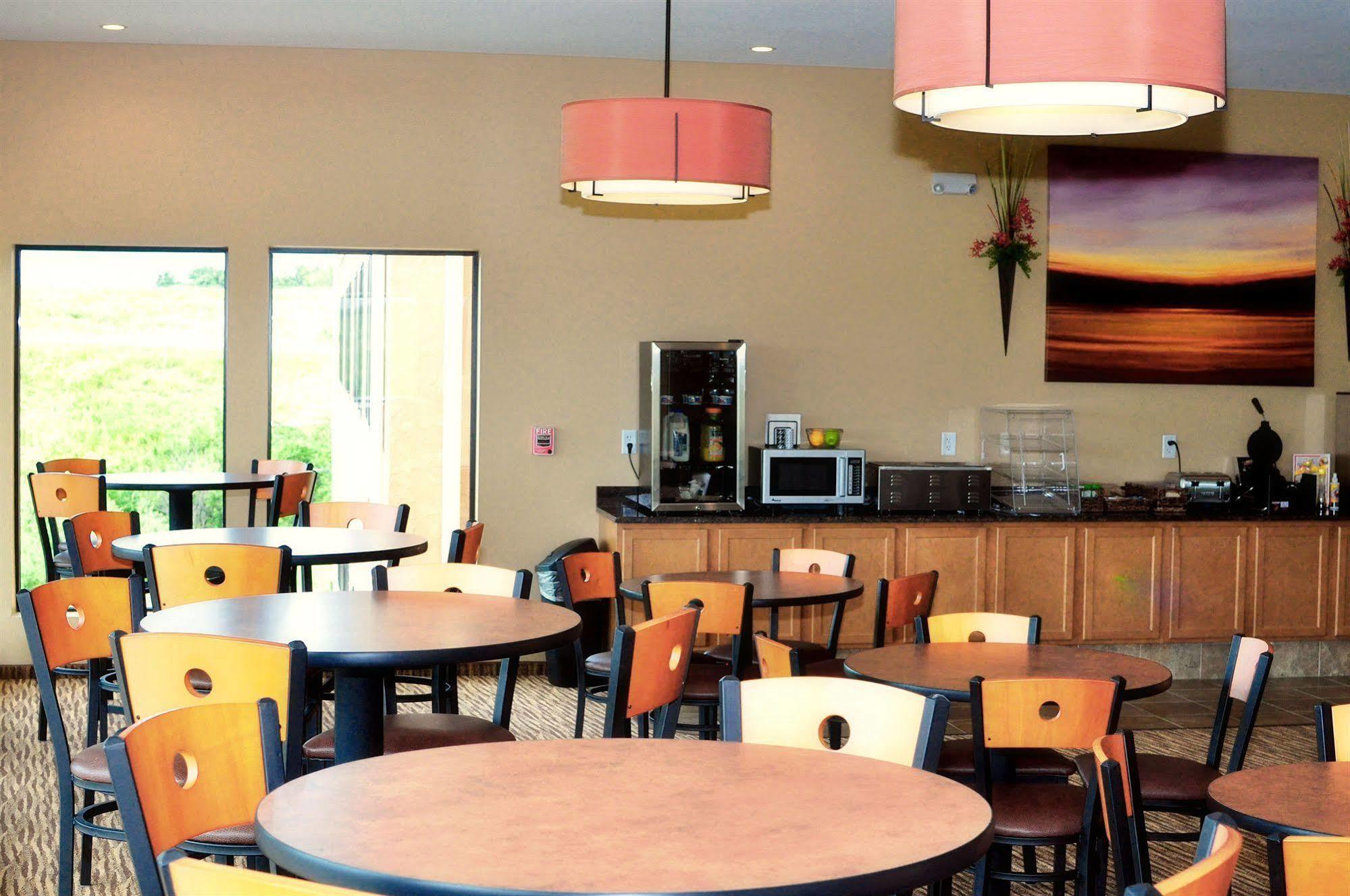 Cobblestone Inn&Suites - Newton Extérieur photo